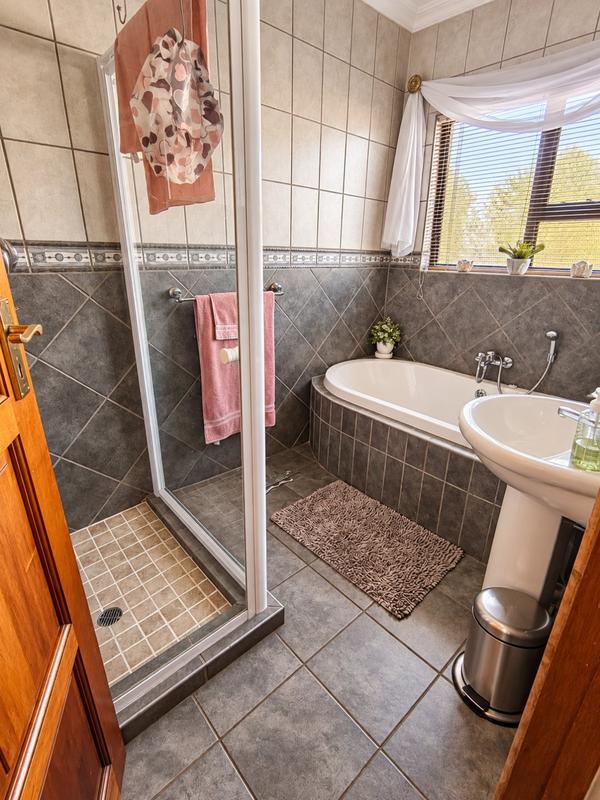 3 Bedroom Property for Sale in Vaalpark Free State